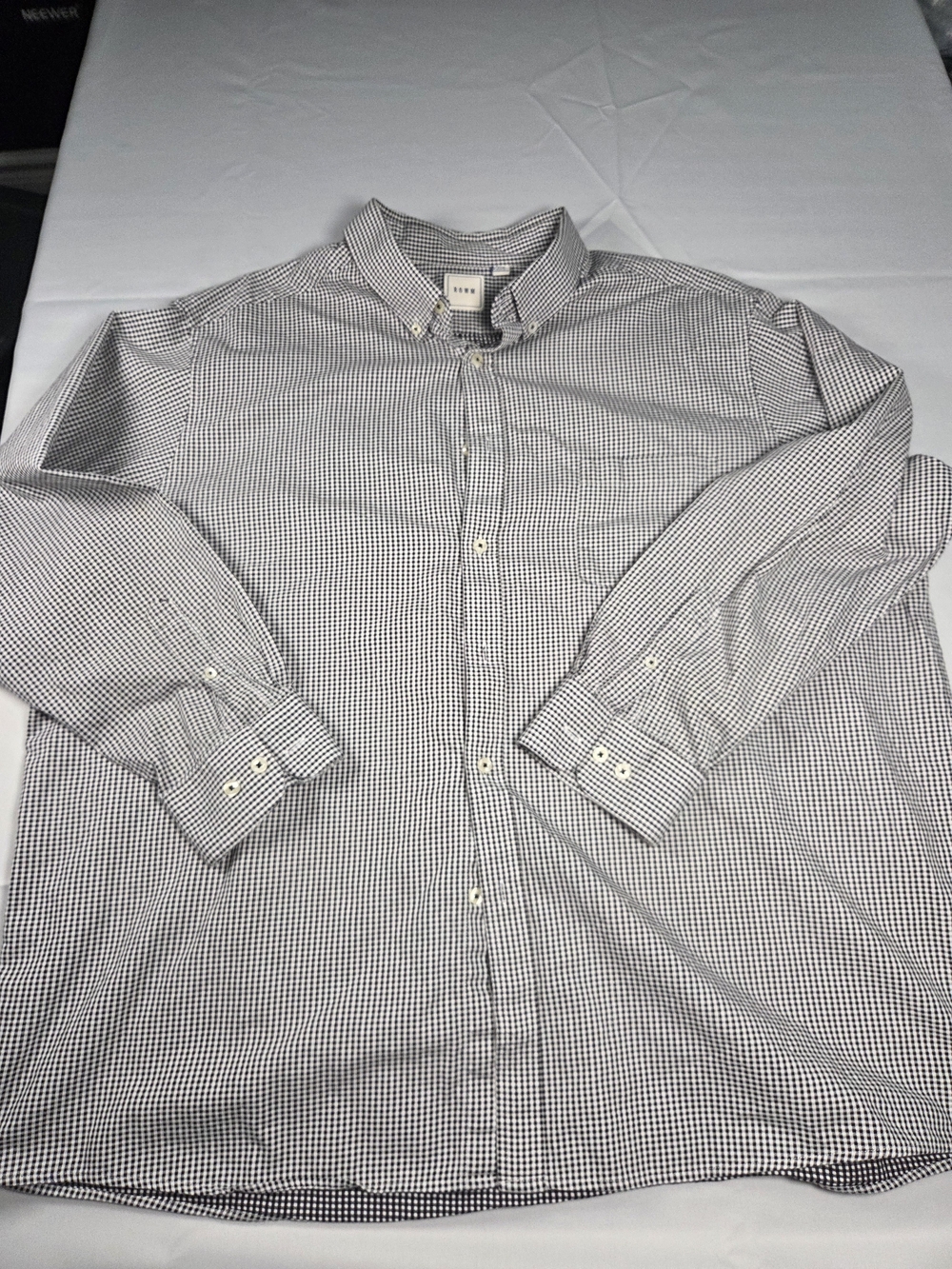 Classic Micro-Check Button-Down Dress Shirt in Black & White